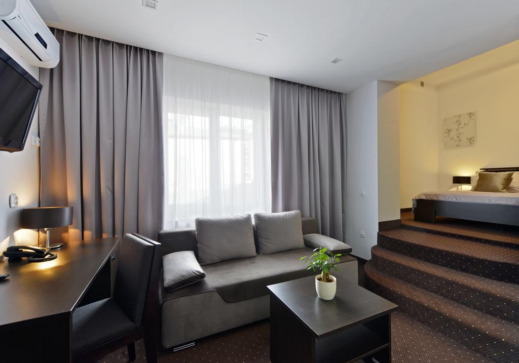 Hotel Capitol Biała Podlaska Eksteriør billede